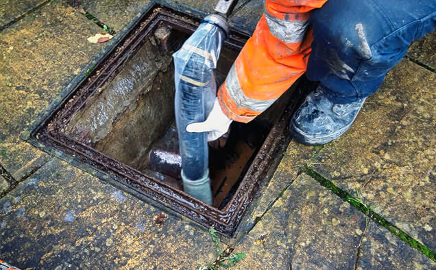 https://plumberhamiltonhill.com.au/uploads/2025/06/blocked-drains-682908.jpg